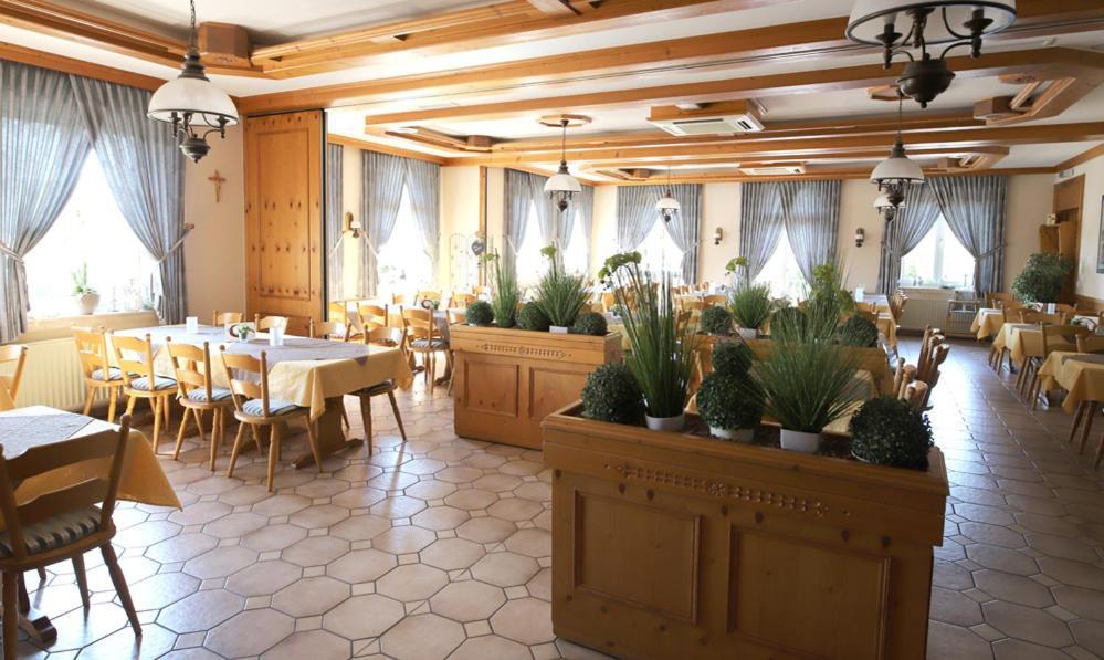 Landhaus Rhoenblick Kuenzell Ngoại thất bức ảnh